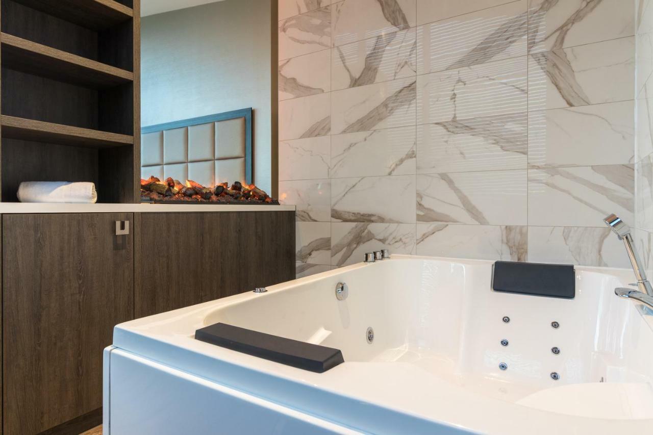 Riva Hotel Den Haag - Delft Экстерьер фото