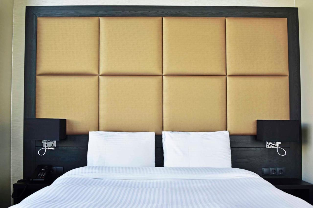 Riva Hotel Den Haag - Delft Экстерьер фото